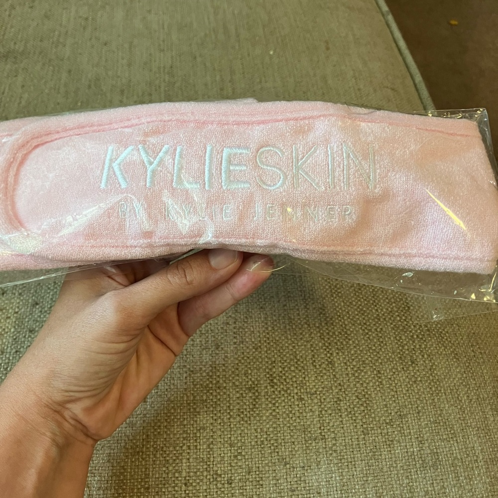 Kylie skin headband - Picture 3 of 3